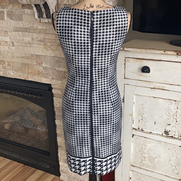 Jessica Simpson black white houndstooth sleeveless back zip closure midi dress - Picture 9 of 15